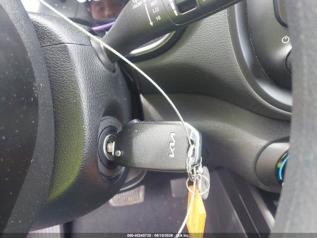 2025 KIA SOUL LX 缩略图 11