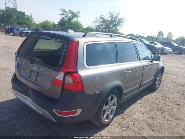 2010 Volvo XC70 3.2 thumbnail 4