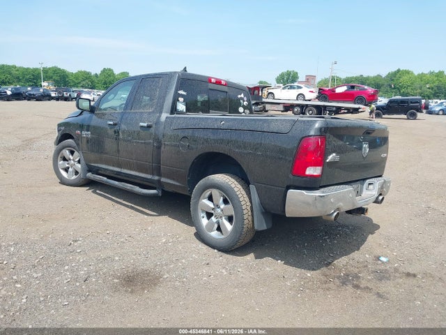 2015 RAM 1500 BIG HORN 照片 3