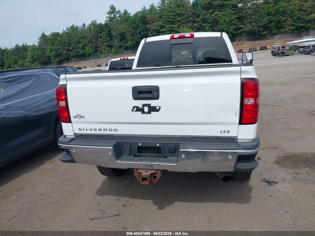 2016 Chevrolet SILVERADO 2500HD LTZ — миниатюра 16