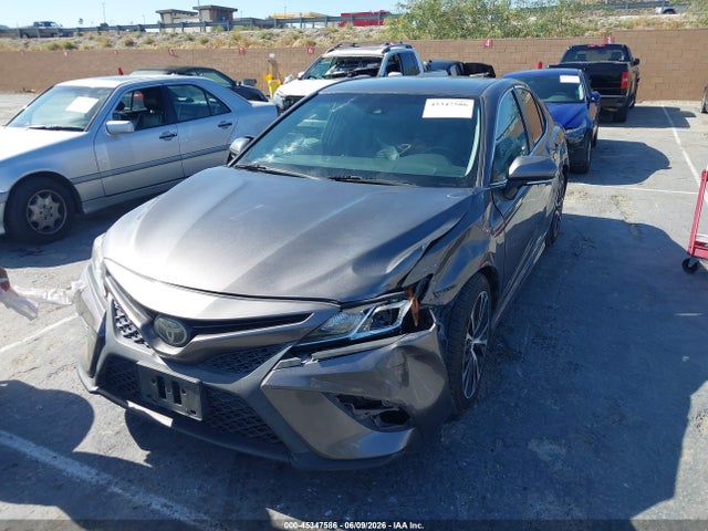 صورة 2 لـ 2018 Toyota CAMRY SE
