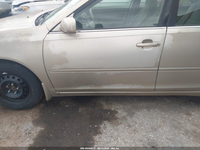 2002 Toyota CAMRY LE 照片 6