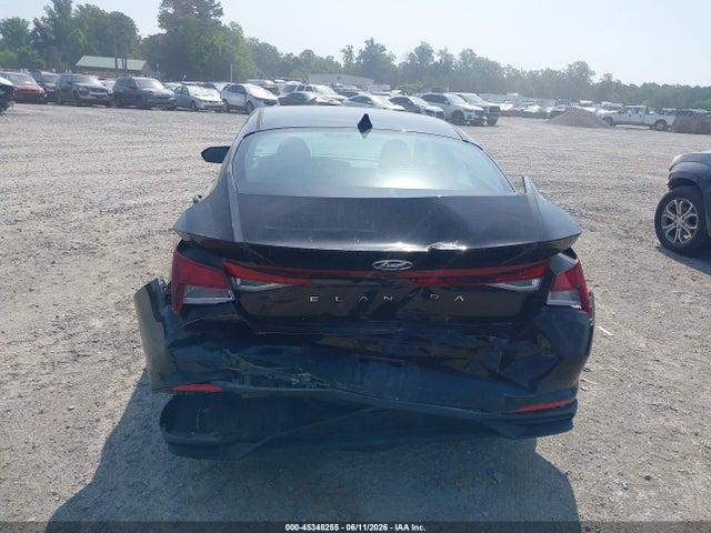 صورة 6 لـ 2022 Hyundai ELANTRA SEL
