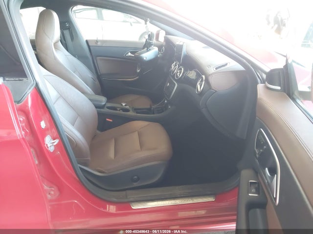 2015 Mercedes-BENZ CLA photo 5