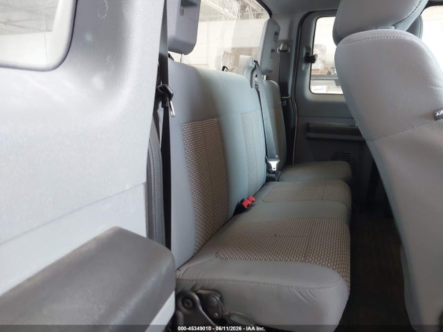 2015 FORD F-250 XL 照片 8