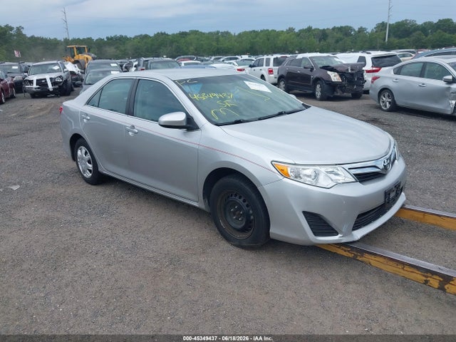 2014 TOYOTA CAMRY LE