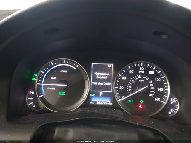 صورة 7 لـ 2016 Lexus ES 300H