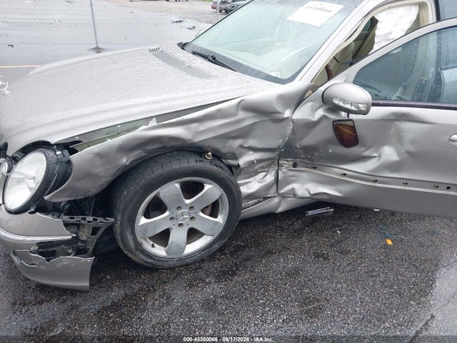 صورة 6 لـ 2004 Mercedes-BENZ E 320