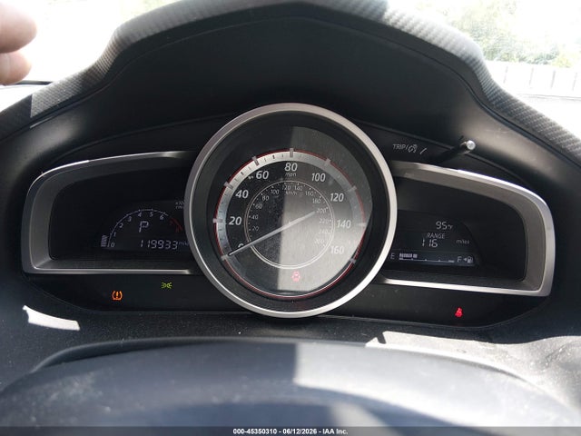 صورة 7 لـ 2016 Mazda MAZDA3 I SPORT