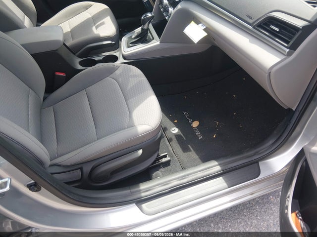 صورة 5 لـ 2020 Hyundai ELANTRA SE