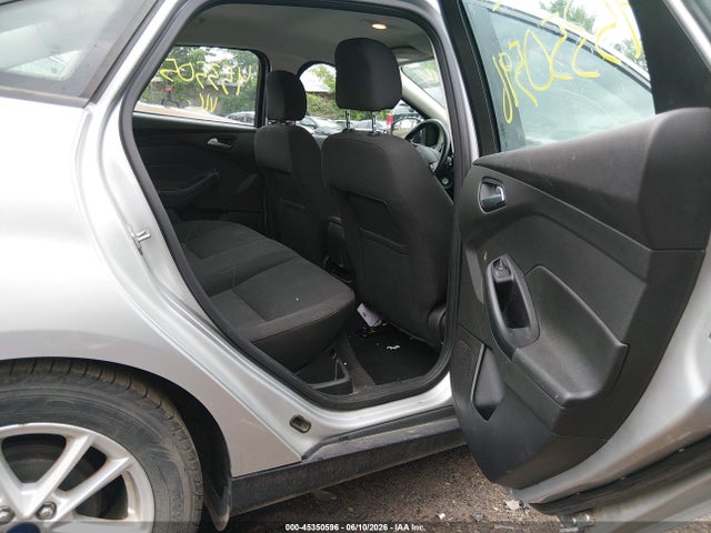 صورة 8 لـ 2016 FORD FOCUS SE