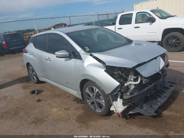 2018 NISSAN LEAF SV