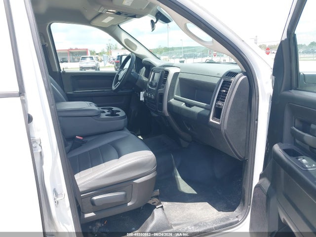 صورة 5 لـ 2017 RAM 1500 TRADESMAN 4X2 5'7 BOX