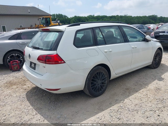 صورة 4 لـ 2017 Volkswagen GOLF SPORTWAGEN TSI S/TSI SE/TSI SEL