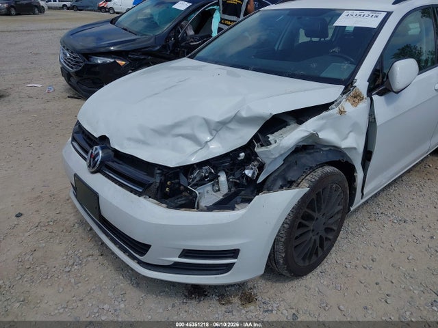 صورة 6 لـ 2017 Volkswagen GOLF SPORTWAGEN TSI S/TSI SE/TSI SEL
