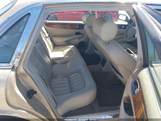 1999 Jaguar XJ8 照片 8