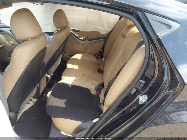 صورة 8 لـ 2013 Hyundai ELANTRA LIMITED