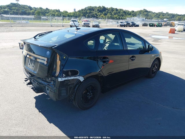 2014 Toyota PRIUS THREE — фото 4