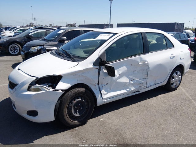 2012 Toyota YARIS 照片 6