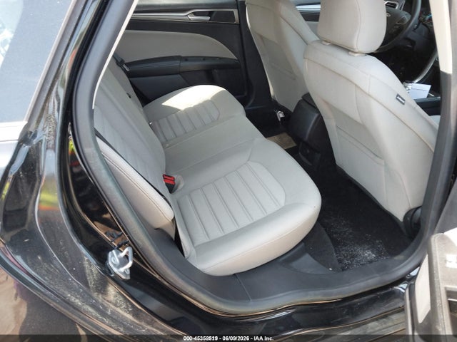 صورة 8 لـ 2018 FORD FUSION HYBRID S