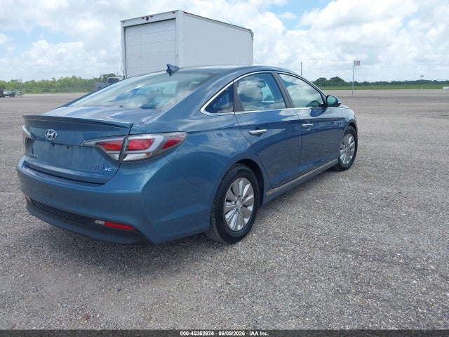 2016 Hyundai SONATA HYBRID SE — фото 4