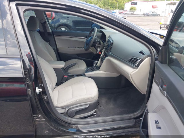 صورة 5 لـ 2018 Hyundai ELANTRA SE