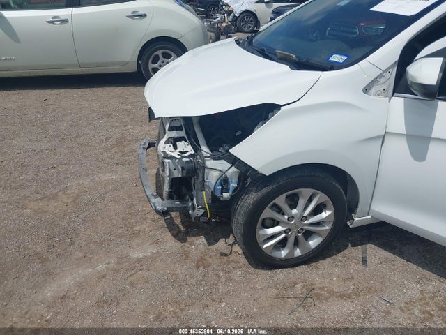 صورة مصغرة 21 لـ 2020 Chevrolet SPARK FWD 2LT AUTOMATIC
