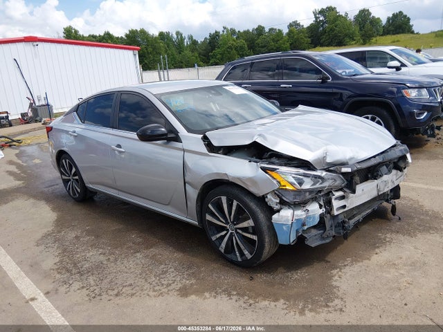 2022 NISSAN ALTIMA SR FWD