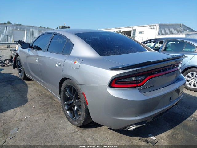 2017 Dodge CHARGER SE RWD — фото 3
