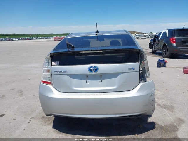 2011 Toyota PRIUS THREE — миниатюра 16