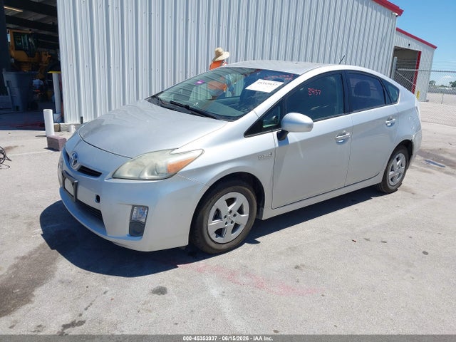 2011 Toyota PRIUS THREE — фото 2