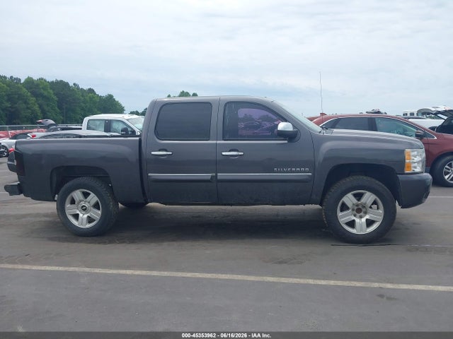 2010 Chevrolet SILVERADO 1500 LT — миниатюра 13