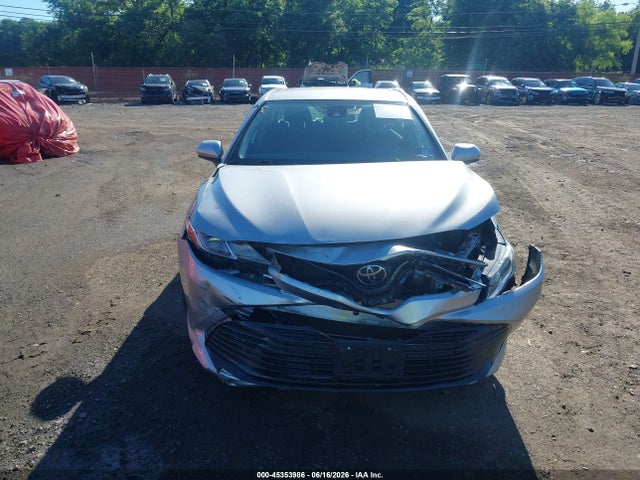 2019 Toyota CAMRY LE thumbnail 12