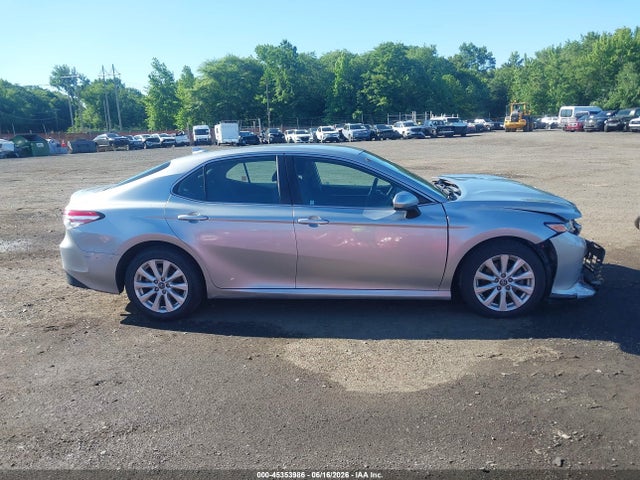 2019 Toyota CAMRY LE thumbnail 13