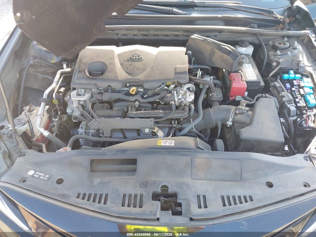 صورة 10 لـ 2021 Toyota CAMRY LE