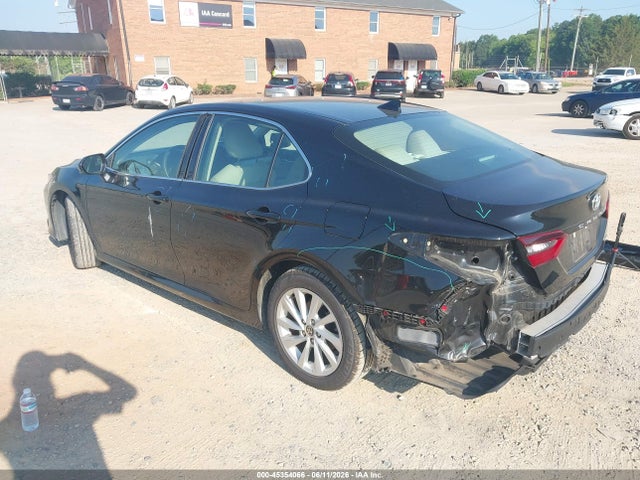 صورة 3 لـ 2021 Toyota CAMRY LE