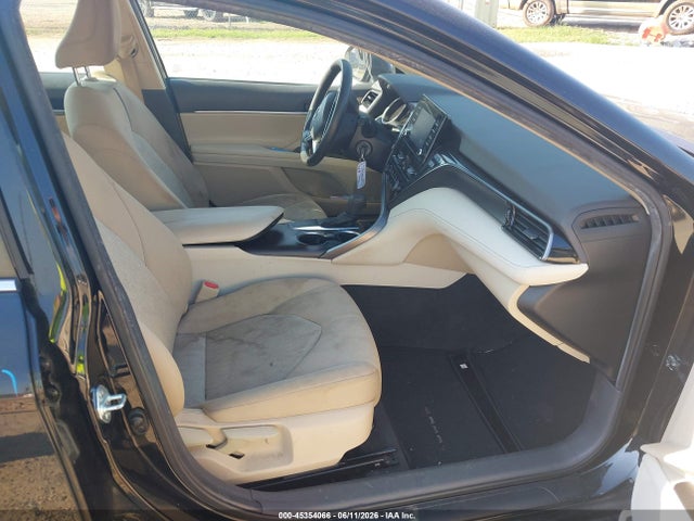 صورة 5 لـ 2021 Toyota CAMRY LE