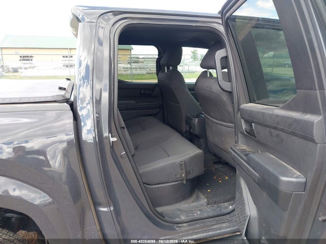 صورة 8 لـ 2024 Toyota TACOMA SR5