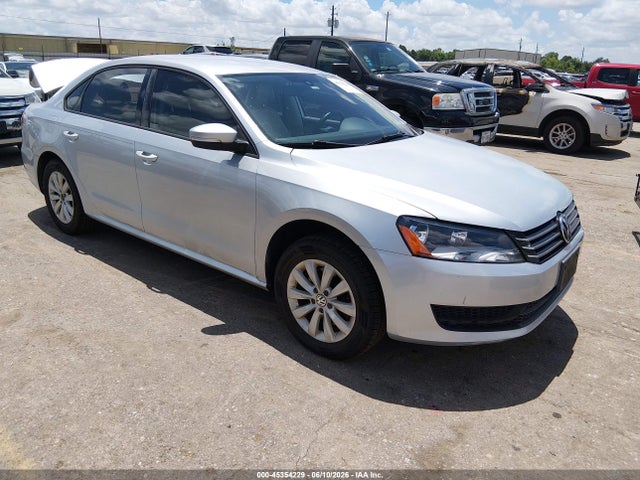 2015 VOLKSWAGEN PASSAT 1.8T WOLFSBURG EDITION