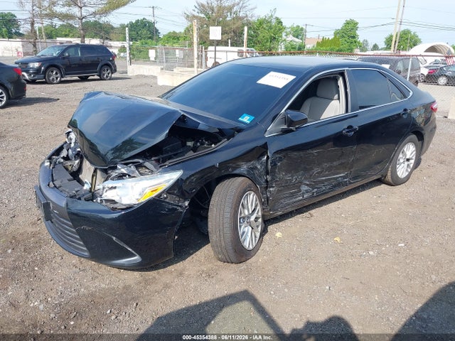 صورة 2 لـ 2016 Toyota CAMRY LE