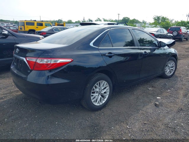 صورة 4 لـ 2016 Toyota CAMRY LE