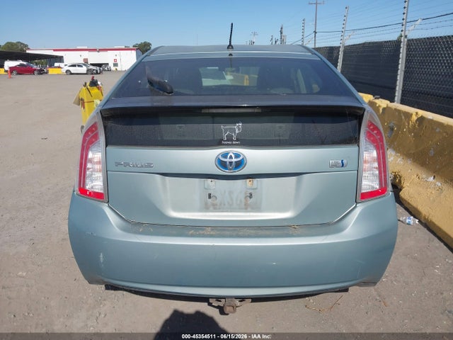 صورة مصغرة 16 لـ 2014 Toyota PRIUS TWO