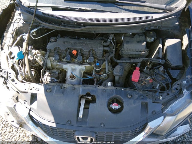 2015 Honda CIVIC LX — фото 10