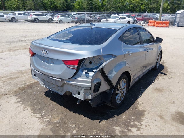 صورة 4 لـ 2015 Hyundai ELANTRA SE