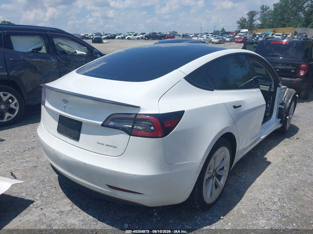 2022 Tesla MODEL 3 LONG RANGE DUAL MOTOR ALL-WHEEL DRIVE — фото 4