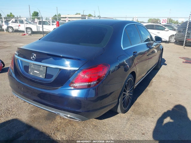 صورة 4 لـ 2019 Mercedes-BENZ C 300