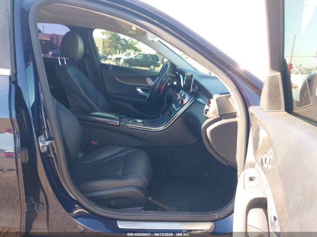 صورة 5 لـ 2019 Mercedes-BENZ C 300