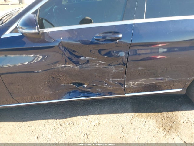 صورة 6 لـ 2019 Mercedes-BENZ C 300