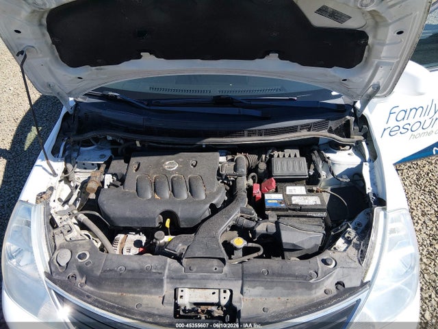 2010 Nissan VERSA 1.8S — фото 10