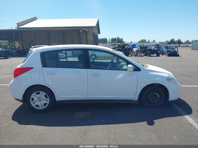 2010 Nissan VERSA 1.8S thumbnail 16